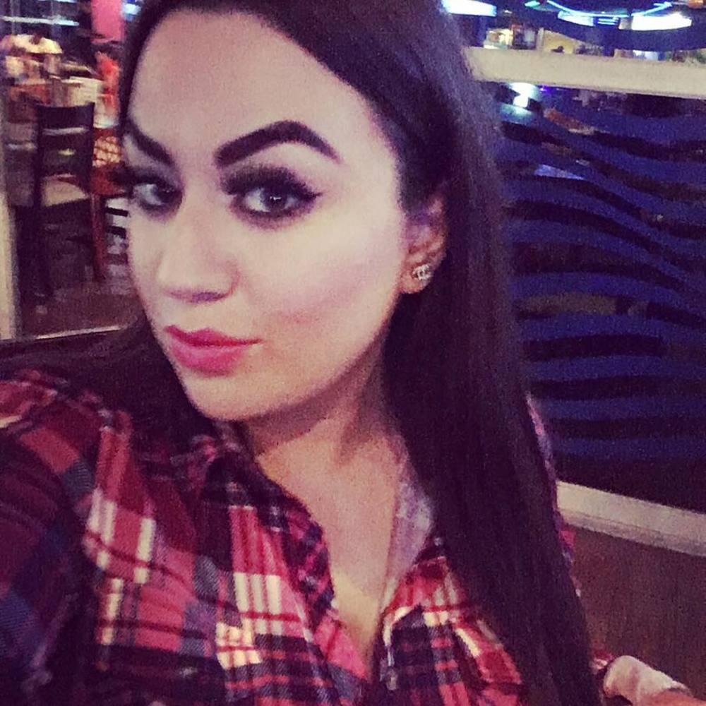 Meet your Posher, Priscilla